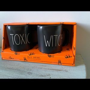 Toxic and witch set